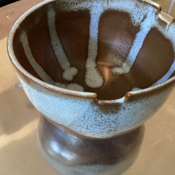 STUDIO POTTERY LARGE NOODLES BOWL/DECOR BOWL/PLANTER - Picture 6 of 8